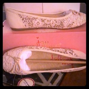 NWT off white crochet flats